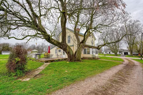 Exterior - 9155 State Route 188, Circleville, OH 43113 photo 7 of 18