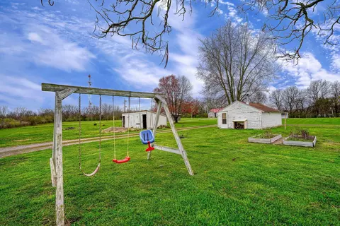Exterior - 9155 State Route 188, Circleville, OH 43113 photo 11 of 18