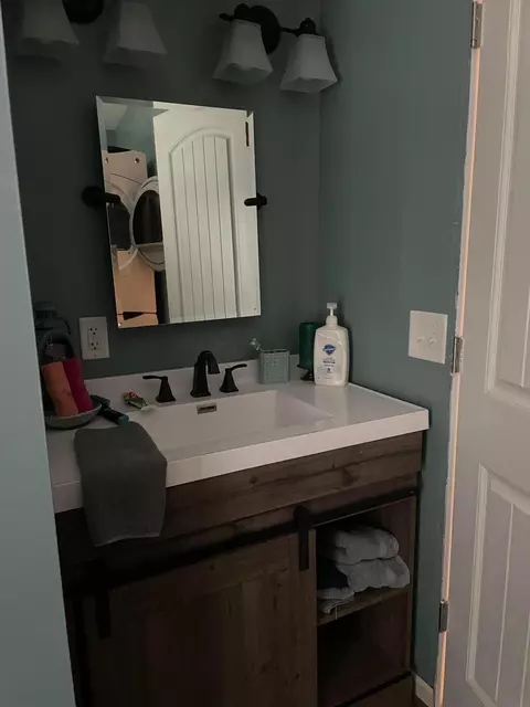 Bath - 11230 Mohawk Path, Lakeview, OH 43331 photo 1 of 2