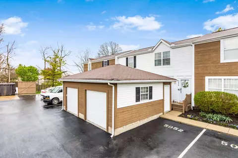 5052 Stoneybrook Blvd #4D, Hilliard, OH 43026
