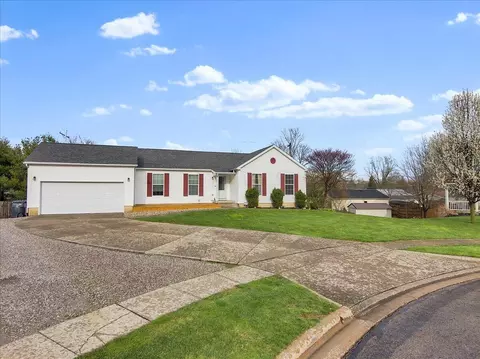 364 Meadow Knoll Ct, Johnstown, OH 43031