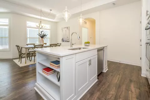 Kitchen - 3243 Scioto Ridge Rd, Dublin, OH 43017 photo 7 of 7