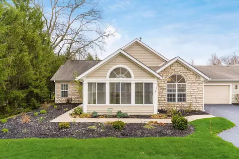 813 Windward Ln, Columbus, OH 43230