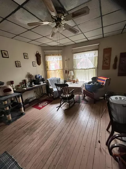 Dining - 495 N Prospect St, Marion, OH 43302 photo 1 of 1