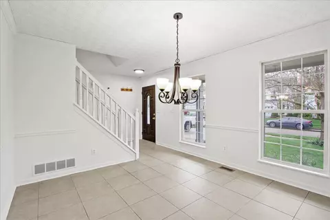 Dining - 769 Range Dr, Galloway, OH 43119 photo 2 of 3