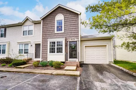 5187 Singleton Dr #47D, Hilliard, OH 43026