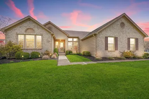 7270 Bromfield Dr, Canal Winchester, OH 43110