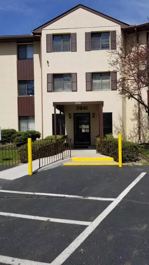 3941 Karl Rd #325, Columbus, OH 43224