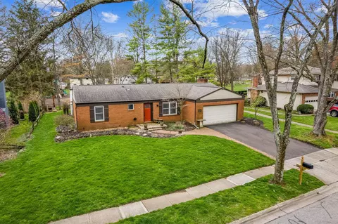 851 Middlebury Dr N, Worthington, OH 43085