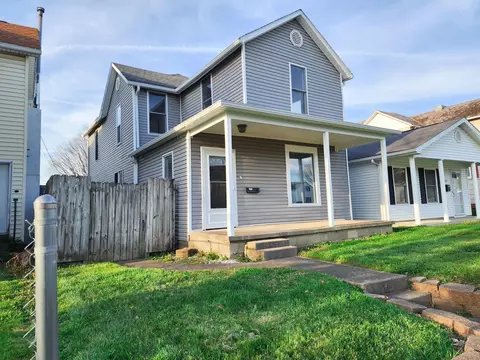 Exterior - 711 E Wheeling St, Lancaster, OH 43130 photo 3 of 5