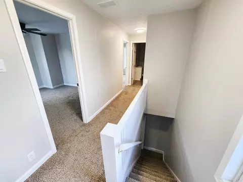 Entry Way - 711 E Wheeling St, Lancaster, OH 43130 photo 1 of 1