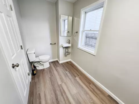 Bath - 711 E Wheeling St, Lancaster, OH 43130 photo 1 of 4