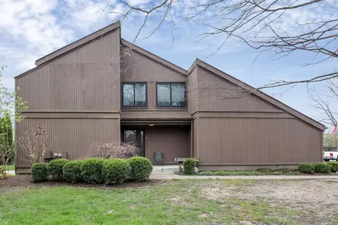 2162 Willowick Sq #A, Columbus, OH 43229