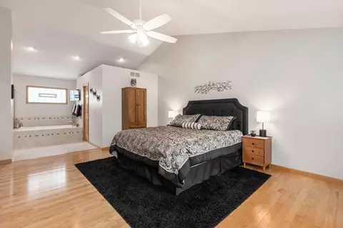 Bedroom - 5166 Reddington Ct, Dublin, OH 43017 photo 3 of 12