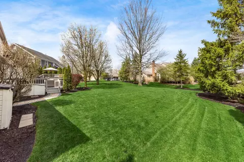 Exterior - 5166 Reddington Ct, Dublin, OH 43017 photo 10 of 13