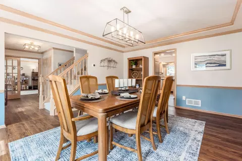 Dining - 5166 Reddington Ct, Dublin, OH 43017 photo 3 of 4