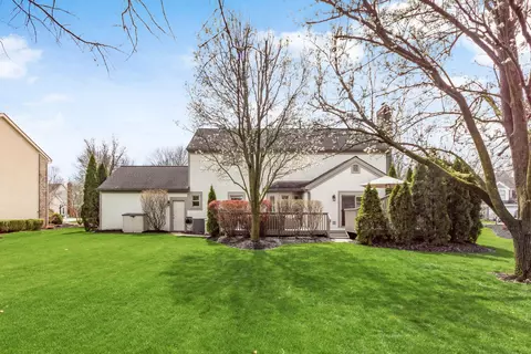 Exterior - 5166 Reddington Ct, Dublin, OH 43017 photo 12 of 13