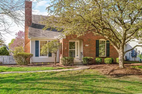 3863 Lakedale Dr, Hilliard, OH 43026