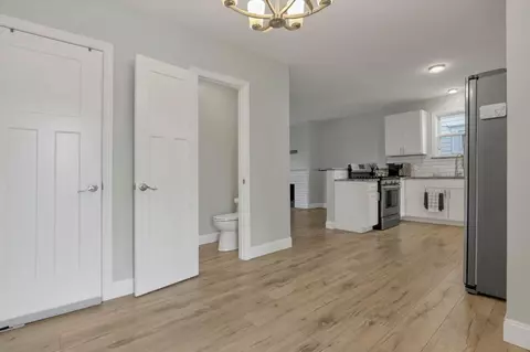 Kitchen - 221 E Markison Ave, Columbus, OH 43207 photo 6 of 7