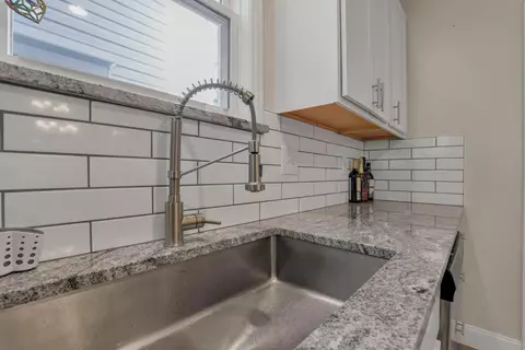 Kitchen - 221 E Markison Ave, Columbus, OH 43207 photo 5 of 7