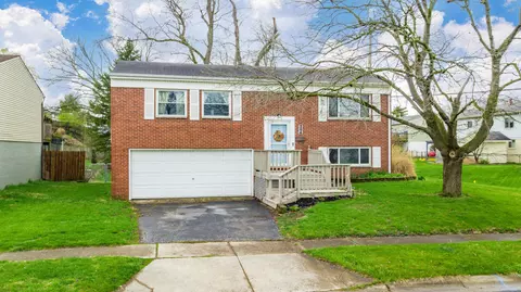 306 Farnsworth Dr, Dayton, OH 45449