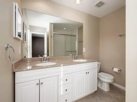 Bath - 5494 Aubrey Loop #1, Dublin, OH 43016 photo 2 of 5