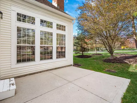 Exterior - 5494 Aubrey Loop #1, Dublin, OH 43016 photo 3 of 4