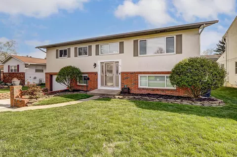 3155 Kingswood Dr, Grove City, OH 43123
