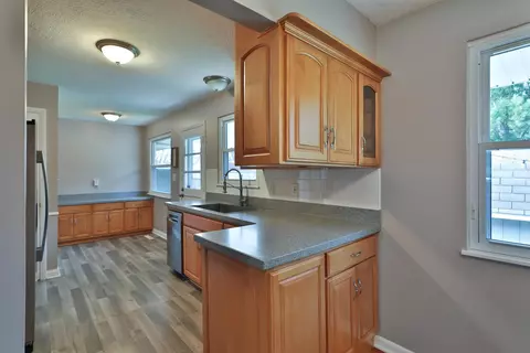 Kitchen - 276 E Stafford Ave, Worthington, OH 43085 photo 1 of 6