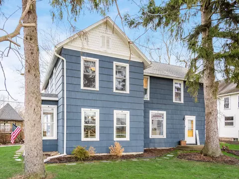 2249 Stratford Rd, Delaware, OH 43015