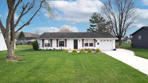 90 Stacy Dr, Chillicothe, OH 45601