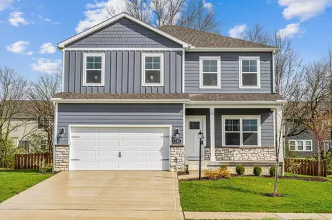 228 Carrowmoore Dr, Pickerington, OH 43147