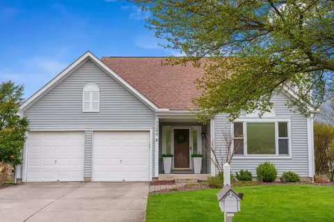 7244 Hopewell Ct, Dublin, OH 43017