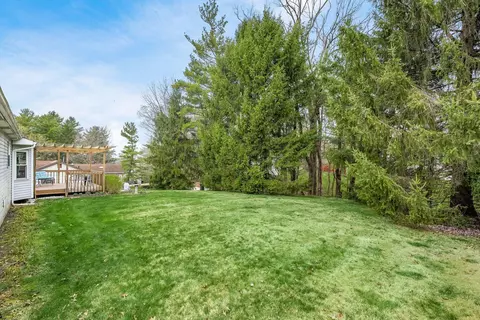 Exterior - 240 Edwards Rd, Johnstown, OH 43031 photo 7 of 9