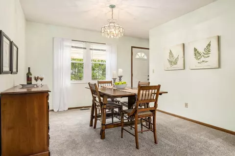 Dining - 240 Edwards Rd, Johnstown, OH 43031 photo 2 of 4