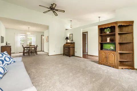Living - 240 Edwards Rd, Johnstown, OH 43031 photo 2 of 2