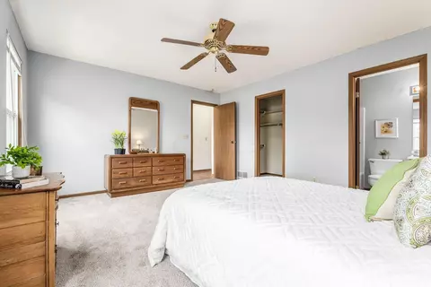 Bedroom - 240 Edwards Rd, Johnstown, OH 43031 photo 3 of 7