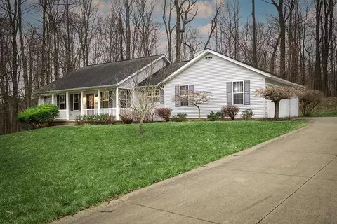 113 N Ridge Heights Dr, Howard, OH 43028