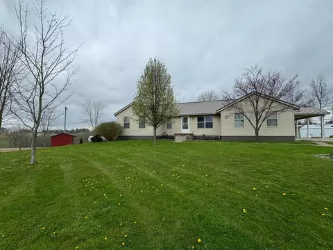 6225 State Route 13 NE, Somerset, OH 43783
