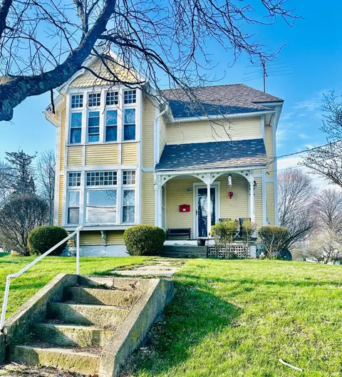 158 E North St, Mount Gilead, OH 43338