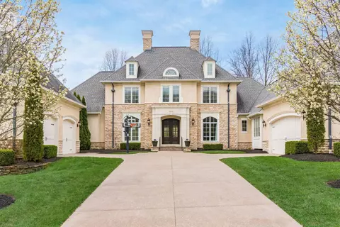 9273 Donatello Dr, Dublin, OH 43017