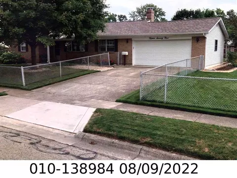1573 Calgary Dr, Columbus, OH 43229