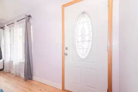 Entry Way - 431 E Lyndhurst St, Sidney, OH 45365 photo 1 of 1