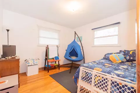 Bedroom - 431 E Lyndhurst St, Sidney, OH 45365 photo 8 of 9