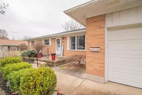 Exterior - 431 E Lyndhurst St, Sidney, OH 45365 photo 6 of 12