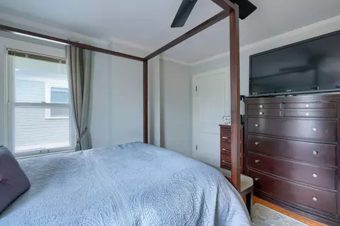 Bedroom - 131 E Pacemont Rd, Columbus, OH 43202 photo 3 of 5