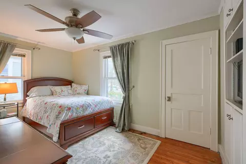 Bedroom - 131 E Pacemont Rd, Columbus, OH 43202 photo 4 of 5