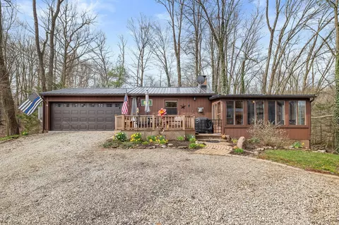 558 W Shore Dr, Lucas, OH 44843