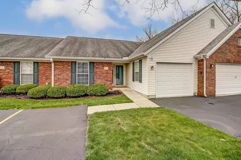 373 Retreat Ln, Marysville, OH 43040