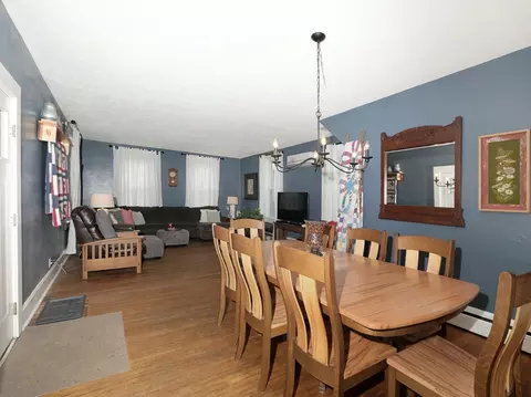 Dining - 215 Forest St, Marion, OH 43302 photo 3 of 3